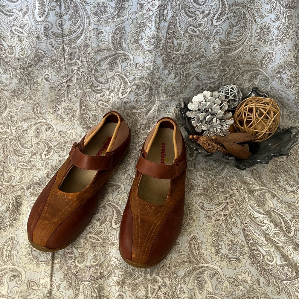 Brown Leather Mary Jane Shoes